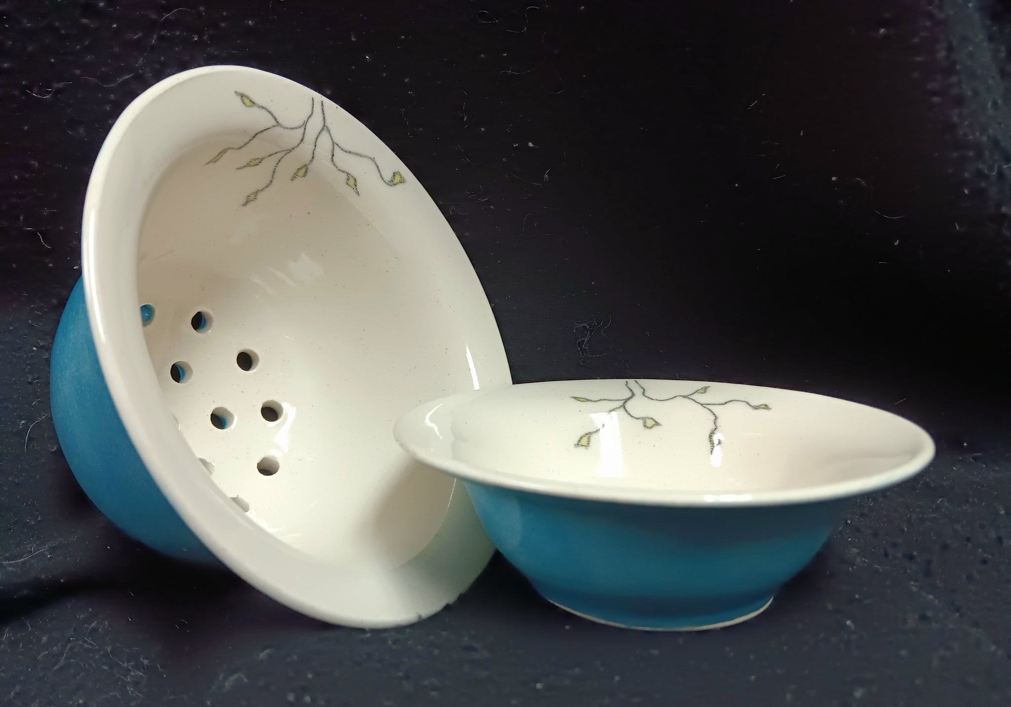 Berry Bowl 1 (Mini Colander) & Dish