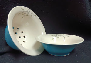 Berry Bowl 1 (Mini Colander) & Dish