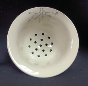 Berry Bowl 1 (Mini Colander) & Dish