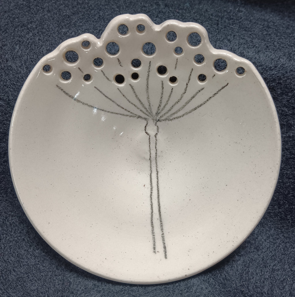 Decorative dish 4