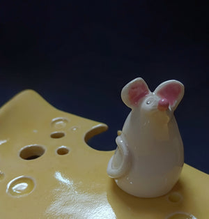 Decorative "cheese" plate & Mouse, 2nd