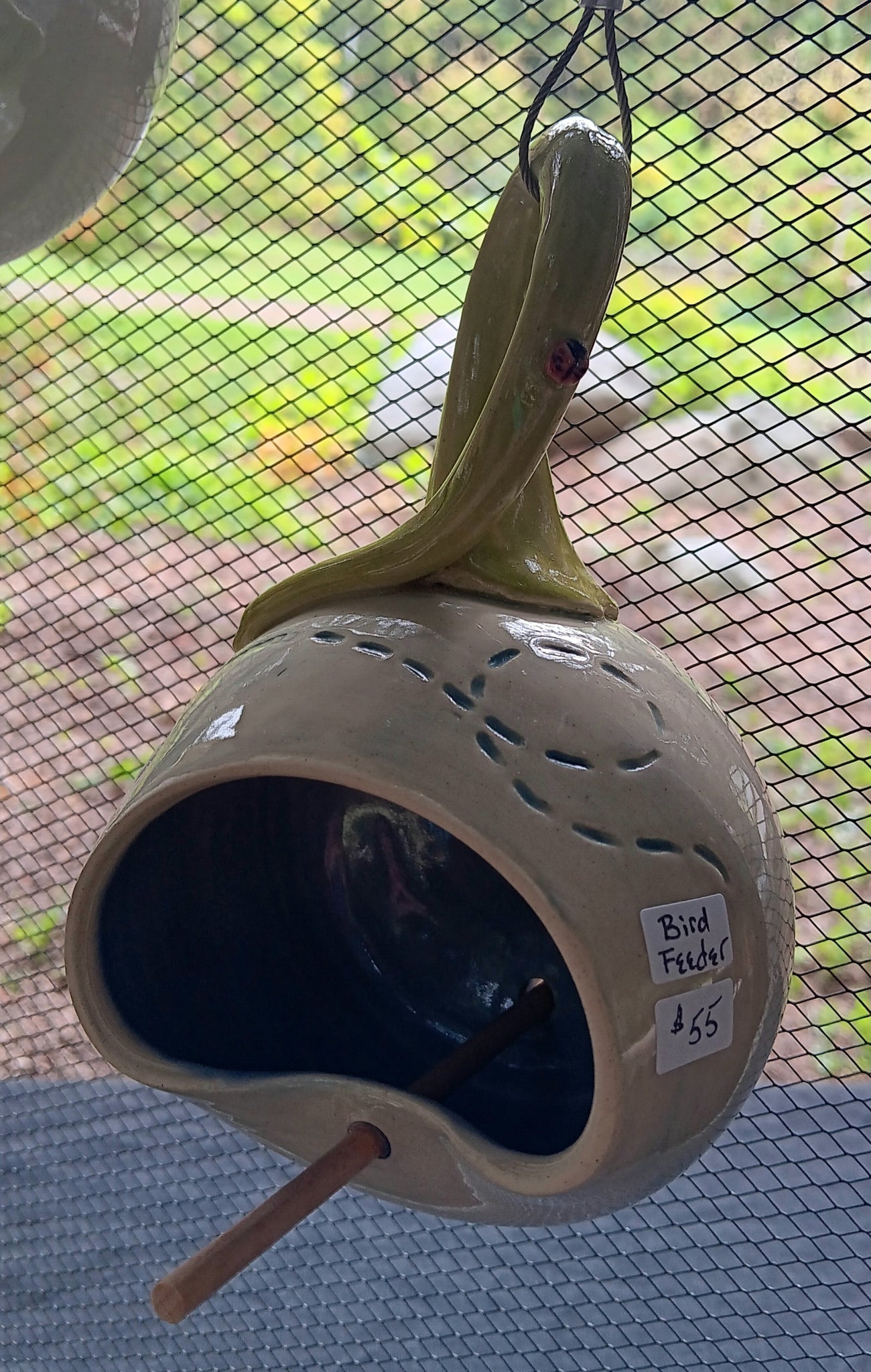Garden: Birdfeeder ~ Dragonfly