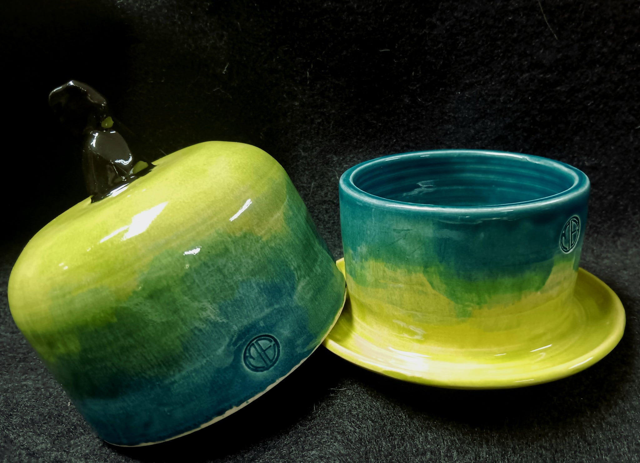Butter Dish (2 pieces)