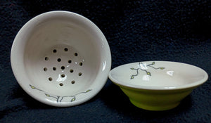 Berry Bowl 3 (Mini Colander) & Dish