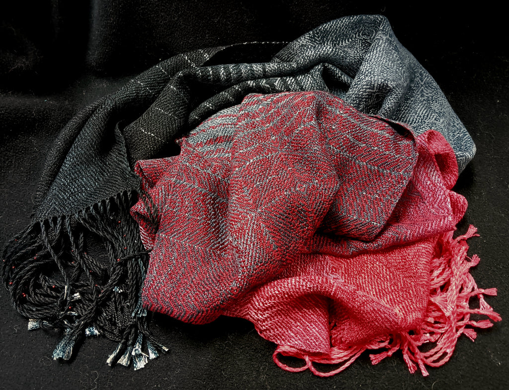 Scarf ***