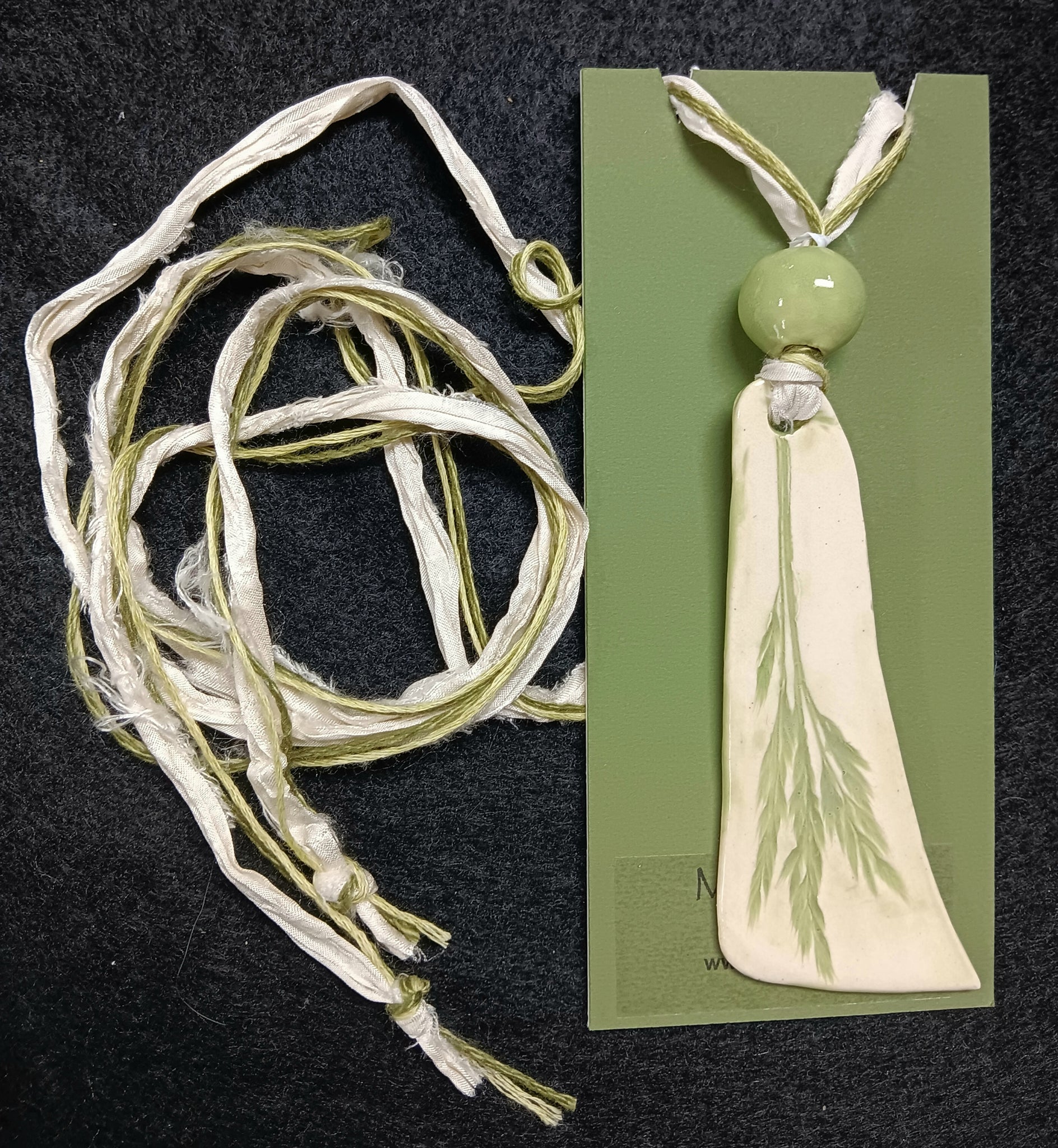 Pendant, with silk tie-up 3