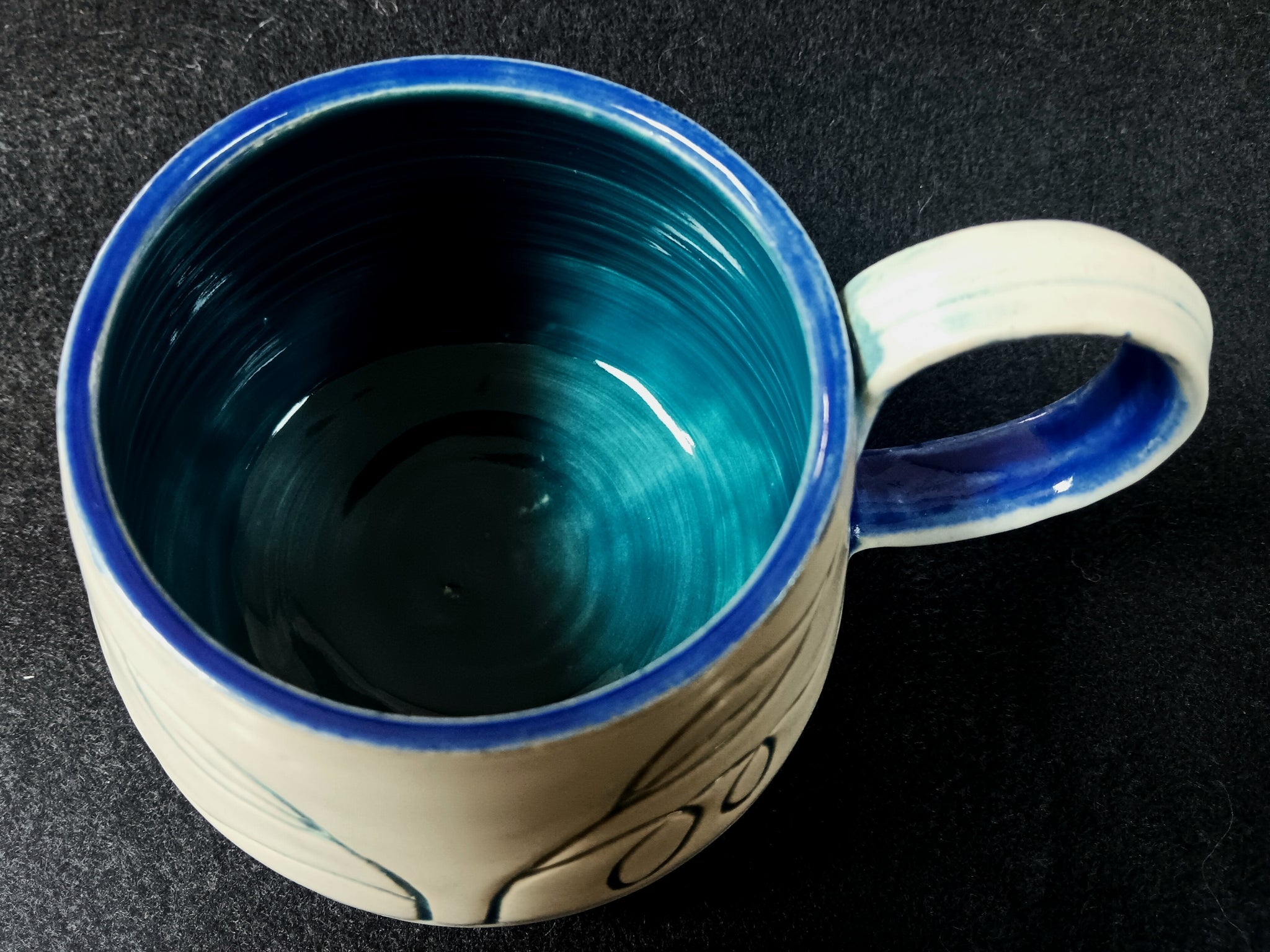 Kitchen: Mug, carved Vine, 12oz