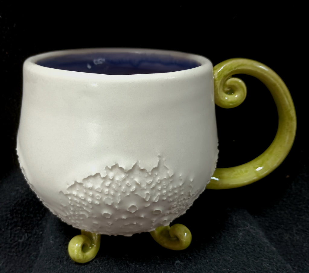Mug, Crochet Lace texture, footed 18oz