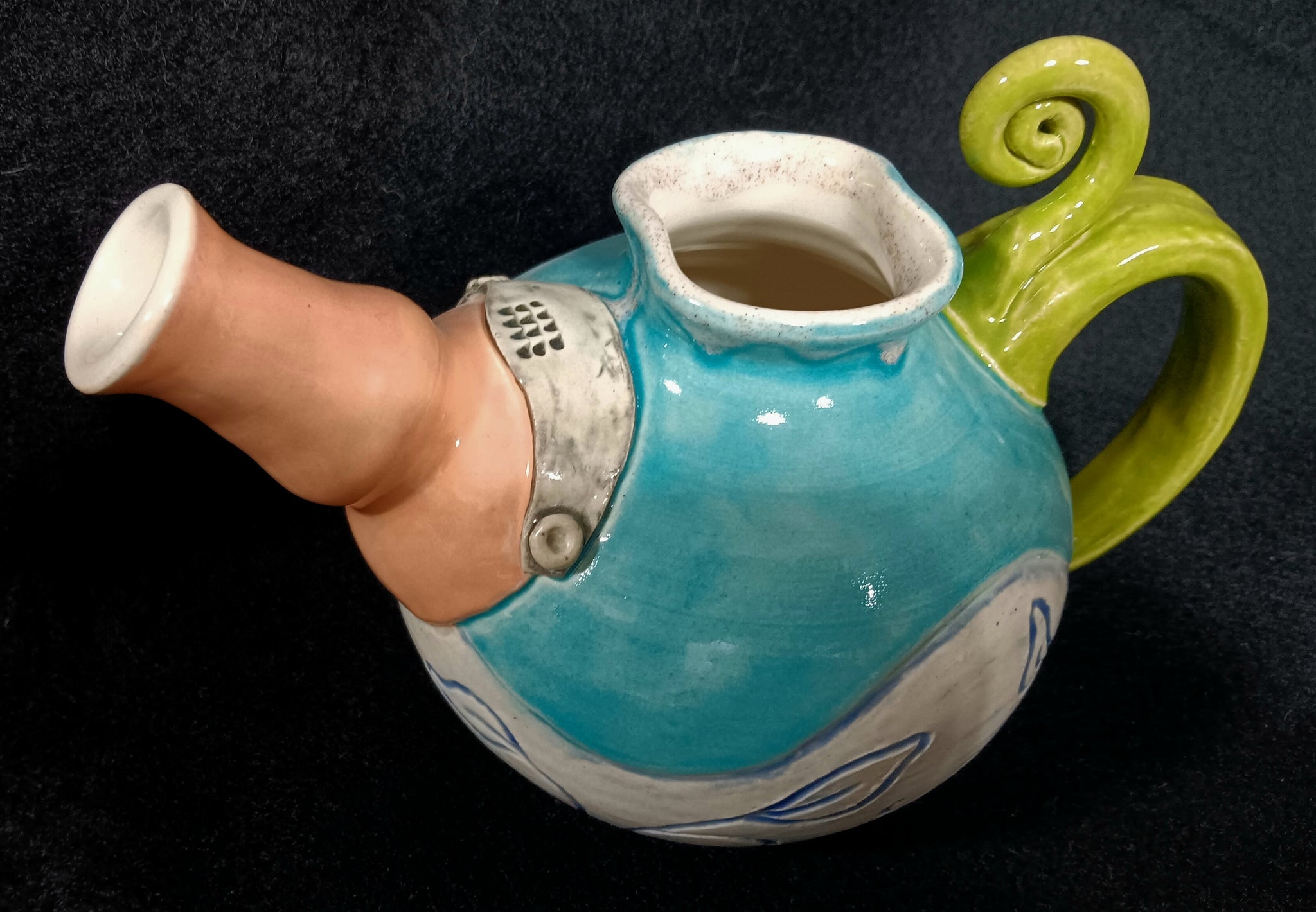 Serving: Teapot