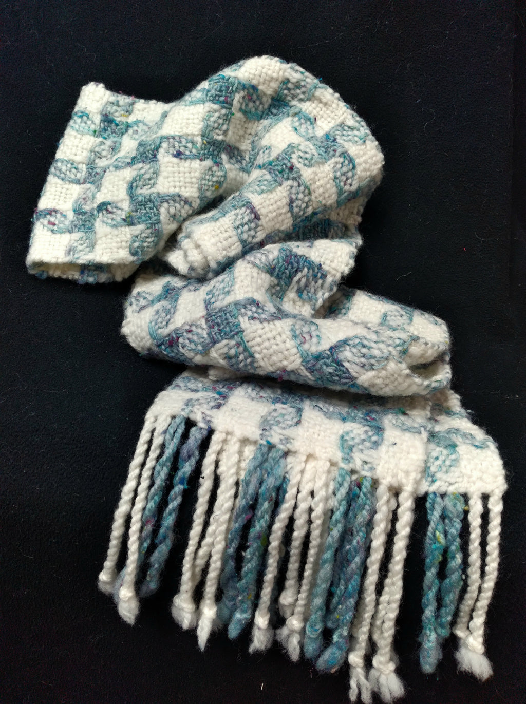 Scarf ***
