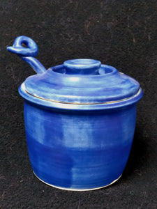 Lidded pot ~ Salt Piglet