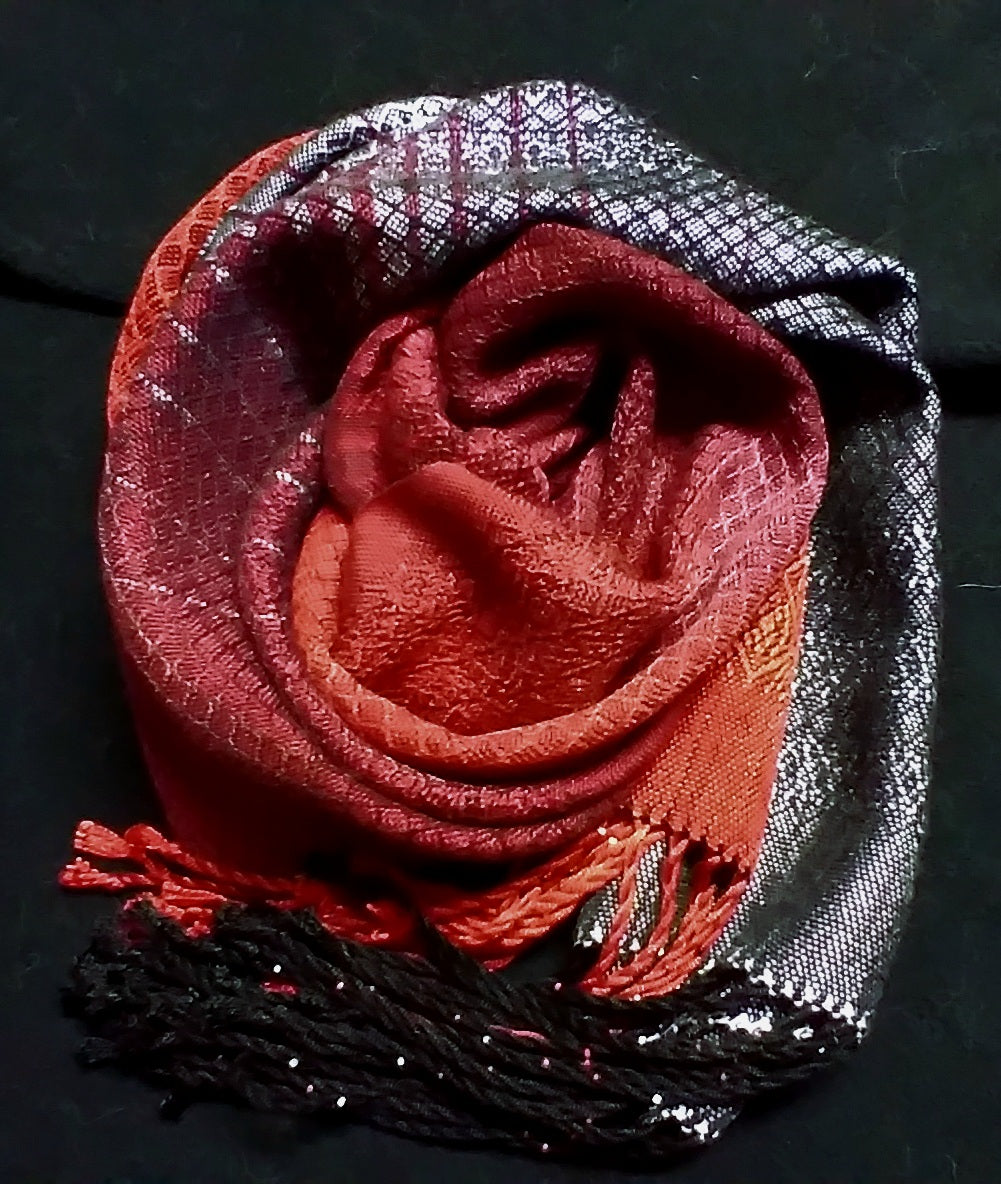 Shawl/Scarf ***