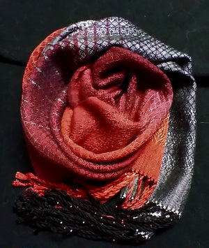 Shawl/Scarf ***